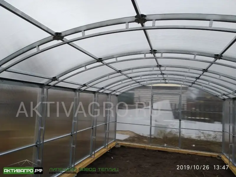 Теплица Ударница Благодатная, ширина 3/3.5 м, труба 40х20 + 20х20 Теплица Ударница Благодатная, ширина 3/3.5 м, труба 40х20 + 20х20