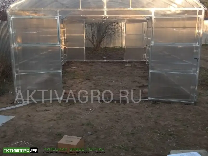 Теплица Ударница Благодатная, ширина 4/5 м, труба 40х20 + 20х20 Теплица Ударница Благодатная, ширина 4/5 м, труба 40х20 + 20х20